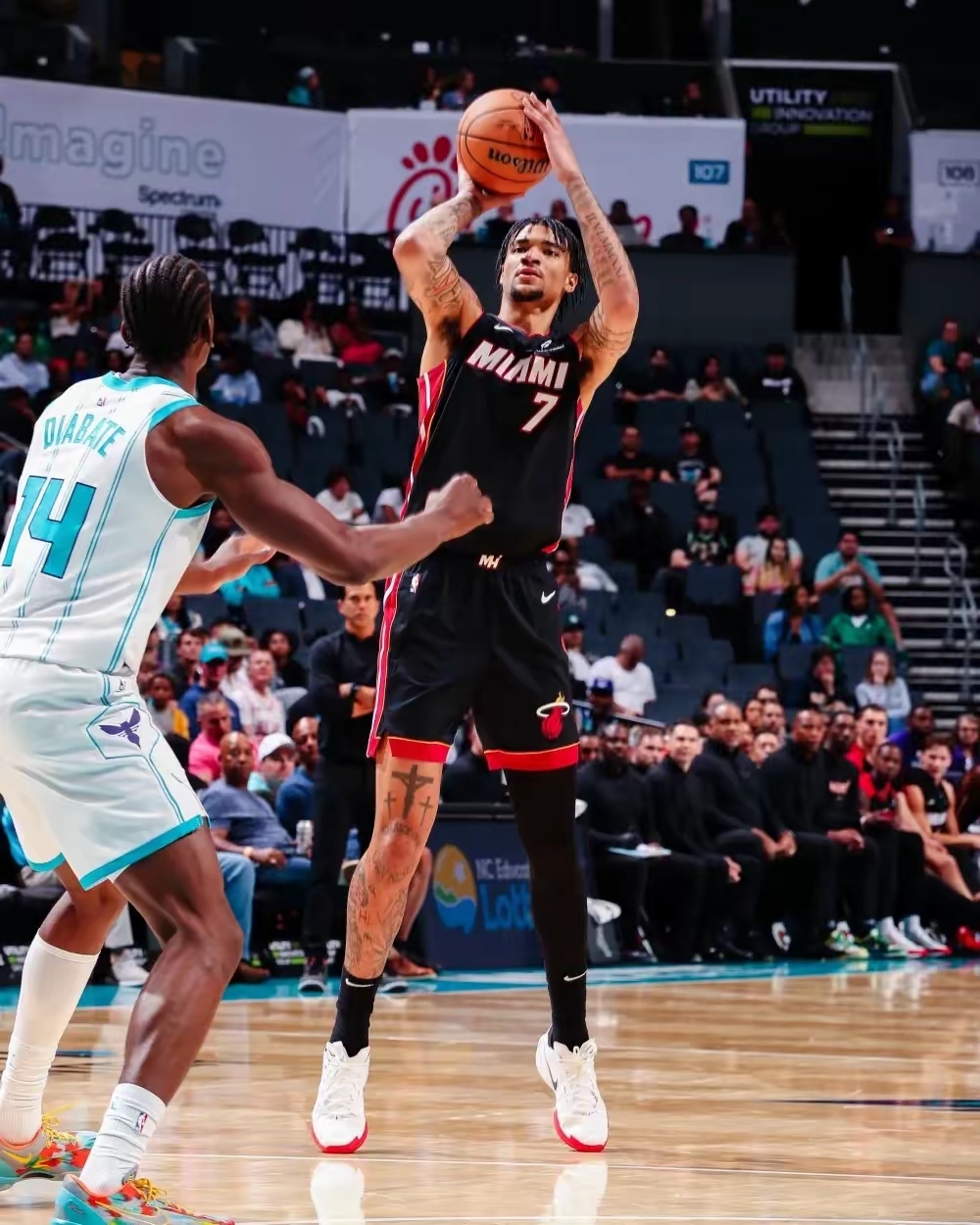 迈阿密热火发布备战花絮，冲刺阶段刷新队史纪录，德甲任务艰巨，更衣室氛围转暖的简单介绍盛世平台入口